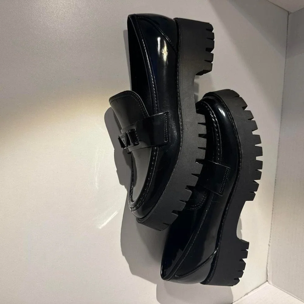 Guess black patent
